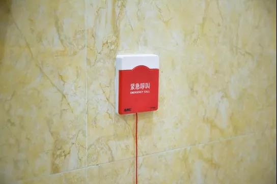 厕所清洁主题日,看图读懂大连新百佳的人性化服务 厕所清洁主题日,看图读懂大连新百佳的人性化服务